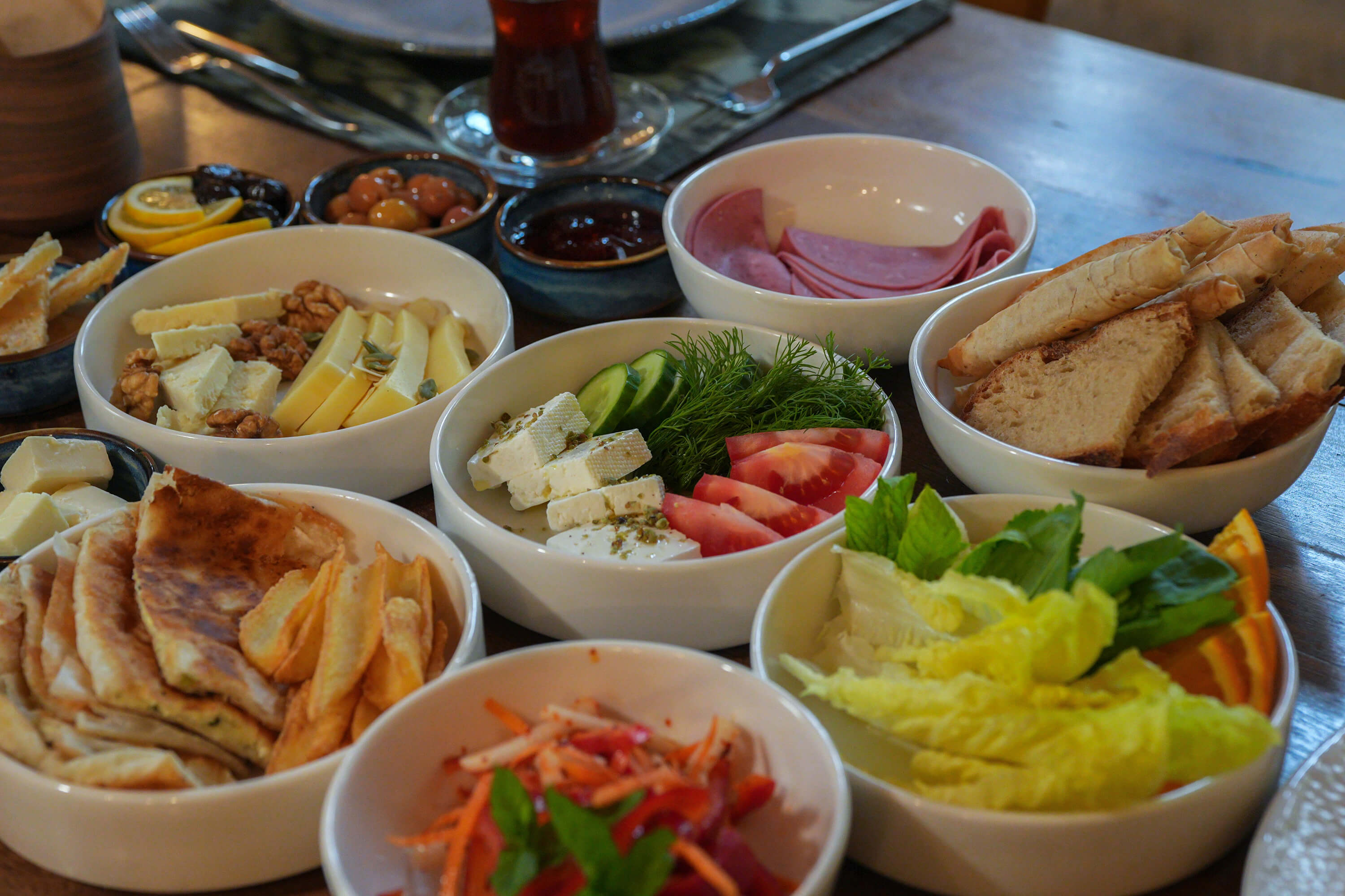 Gorgoli gallery – Breakfast